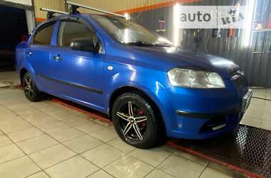 Седан Chevrolet Aveo 2007 в Кременчуге