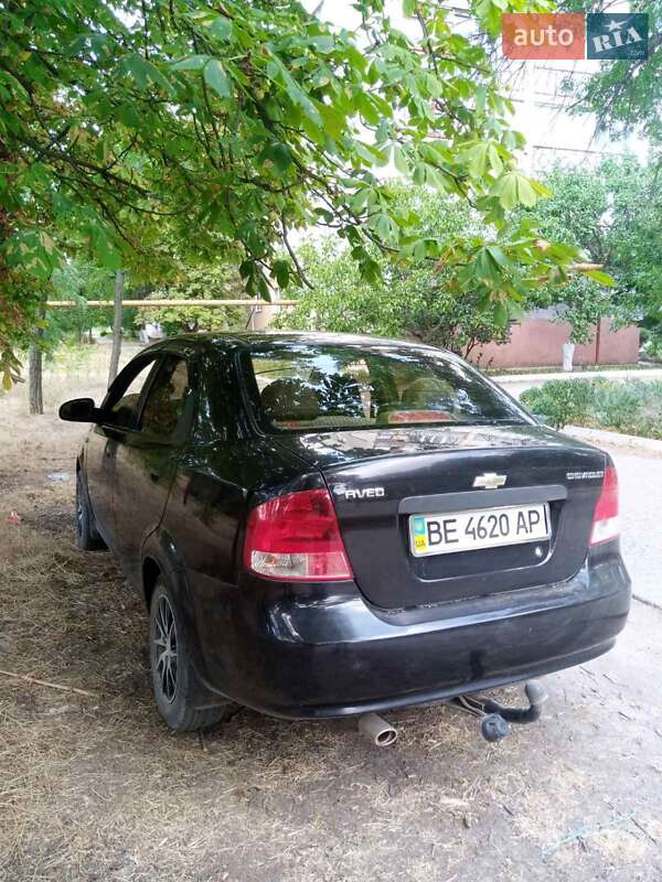 Седан Chevrolet Aveo 2004 в Николаеве