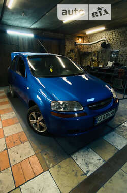 Седан Chevrolet Aveo 2005 в Киеве