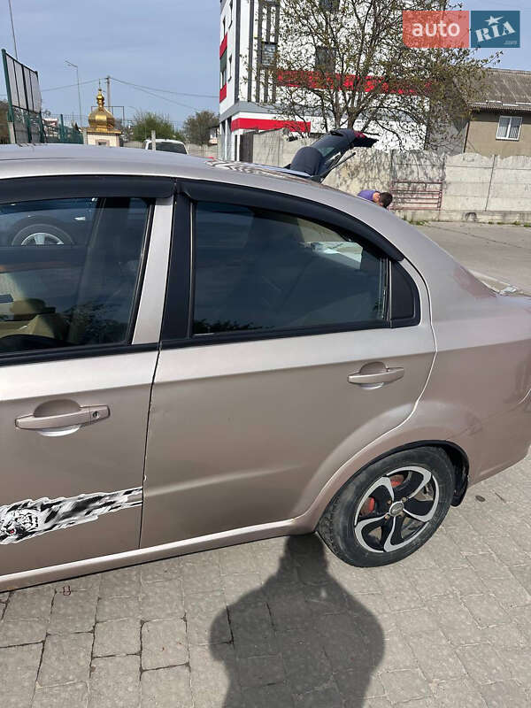 Седан Chevrolet Aveo 2007 в Івано-Франківську