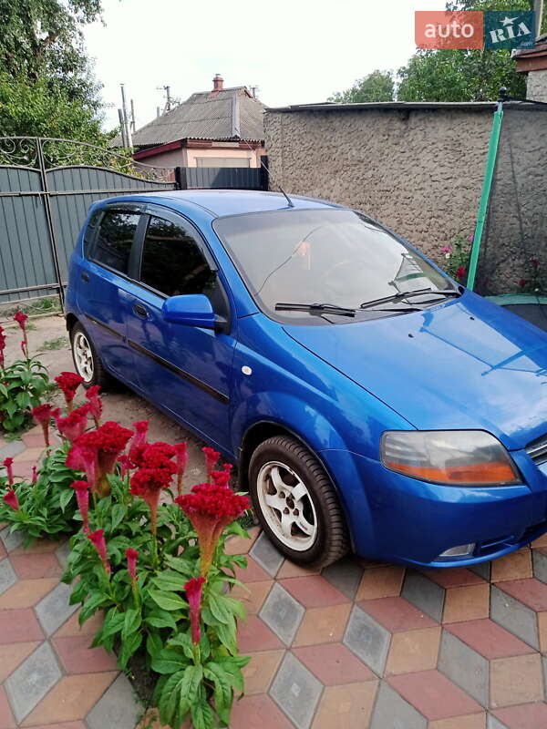 Хетчбек Chevrolet Aveo 2006 в Гребінці