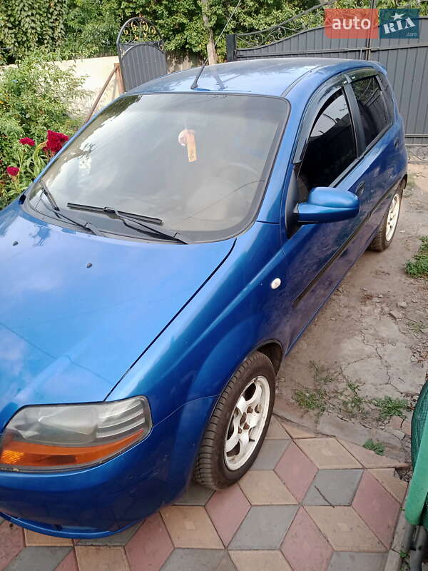 Хетчбек Chevrolet Aveo 2006 в Гребінці