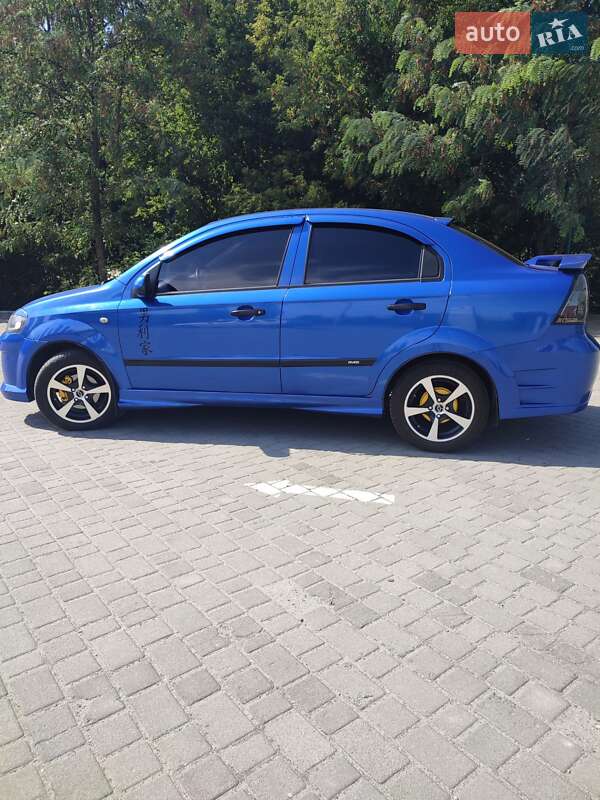 Седан Chevrolet Aveo 2006 в Павлограде