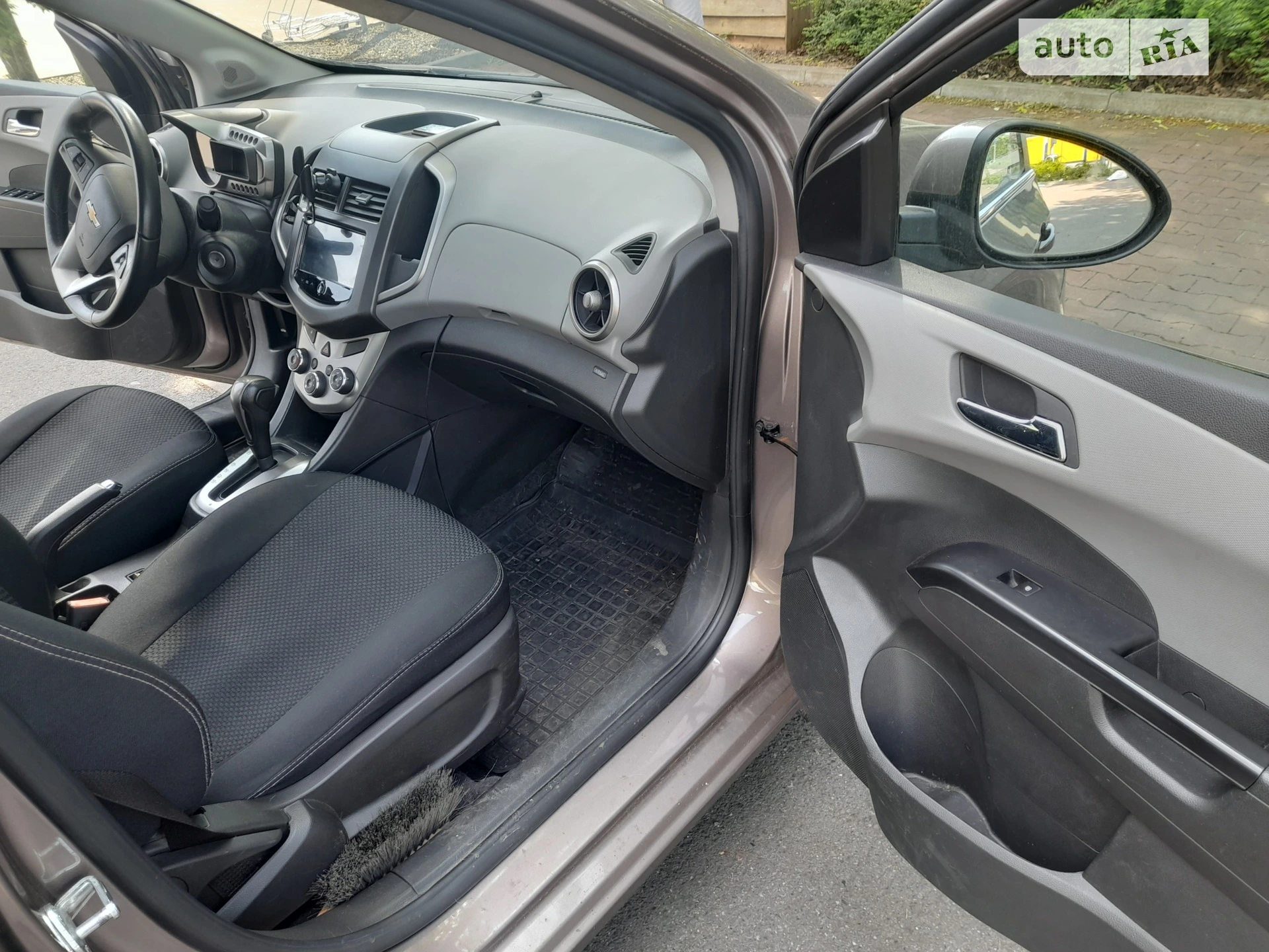 2014 Chevrolet Aveo - мініатюра 16