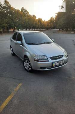 Седан Chevrolet Aveo 2005 в Николаеве