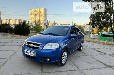 Седан Chevrolet Aveo 2006 в Києві