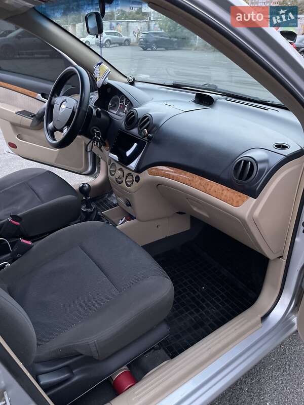 Седан Chevrolet Aveo 2008 в Киеве