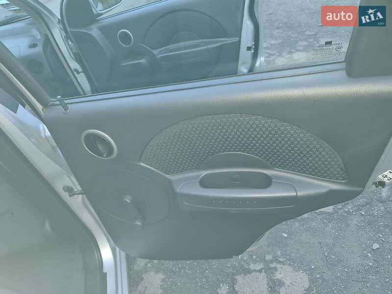 Хетчбек Chevrolet Aveo 2008 в Здолбуніві