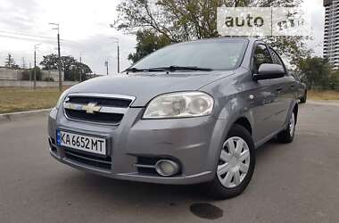 Седан Chevrolet Aveo 2011 в Києві