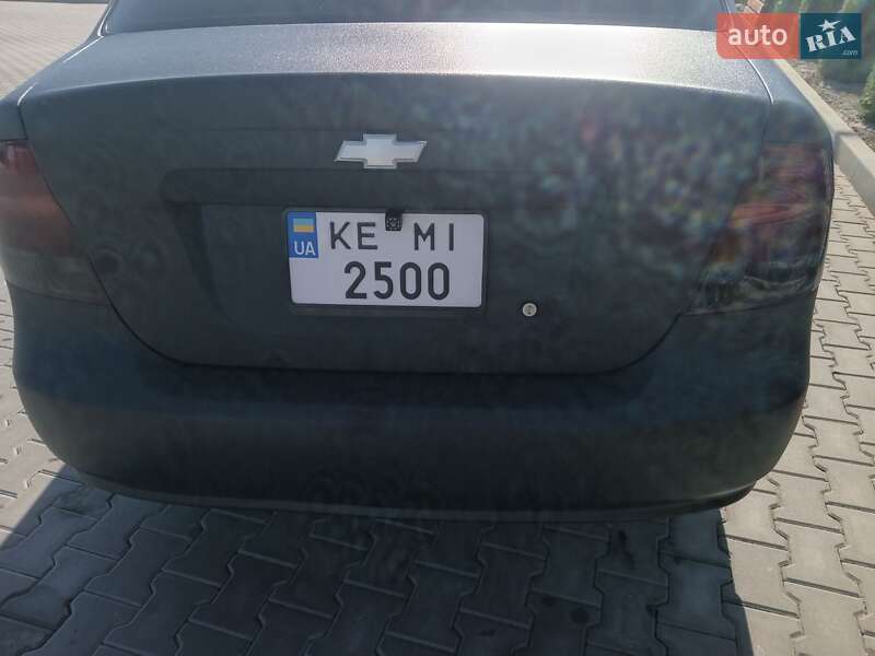 Седан Chevrolet Aveo 2005 в Днепре