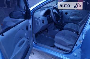 Седан Chevrolet Aveo 2005 в Тячеве