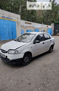 Седан Chevrolet Aveo 2004 в Киеве