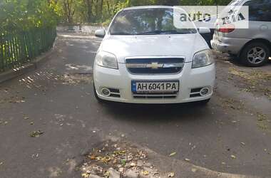 Седан Chevrolet Aveo 2013 в Киеве