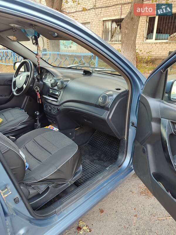 Седан Chevrolet Aveo 2007 в Изюме