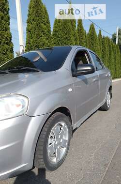 Седан Chevrolet Aveo 2006 в Броварах