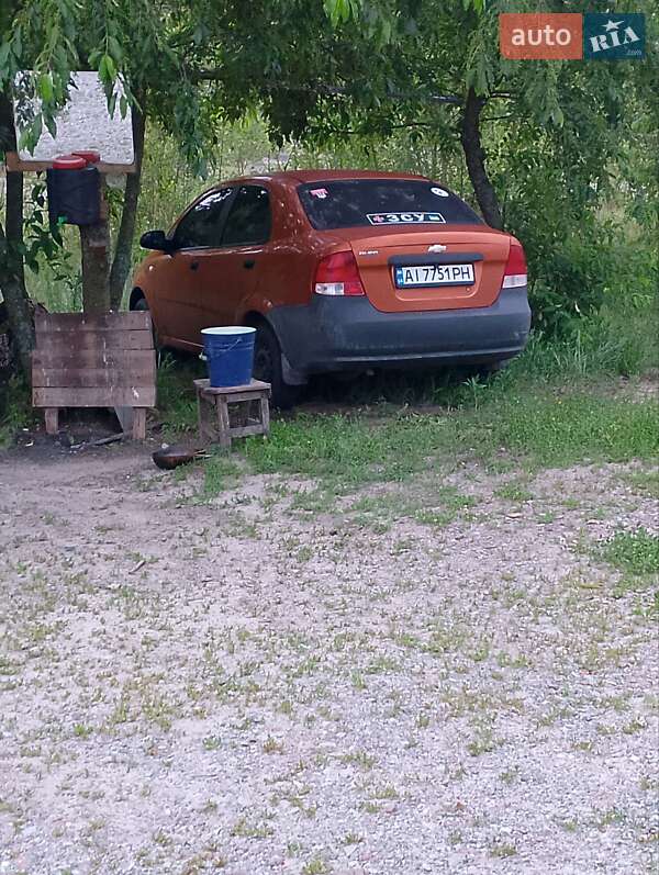 Седан Chevrolet Aveo 2005 в Киеве