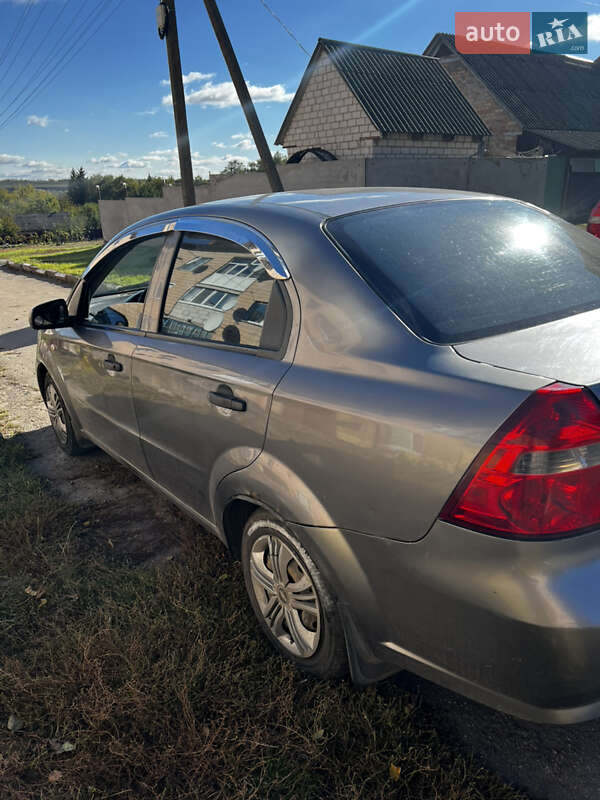 Седан Chevrolet Aveo 2006 в Мироновке