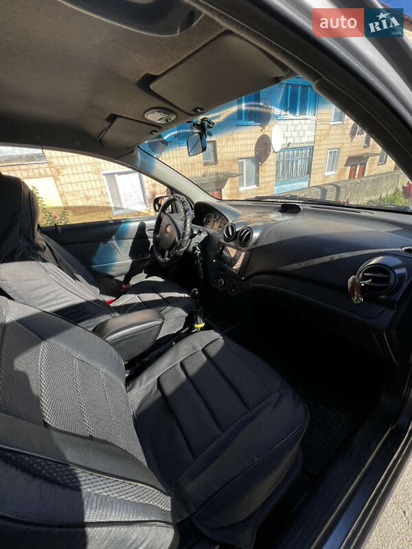 Седан Chevrolet Aveo 2006 в Мироновке