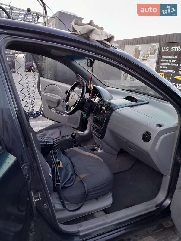 Седан Chevrolet Aveo 2005 в Одессе