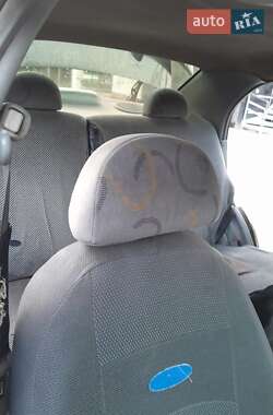 Седан Chevrolet Aveo 2005 в 