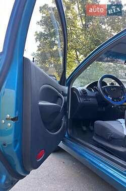 Хэтчбек Chevrolet Aveo 2008 в 