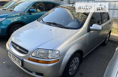 Седан Chevrolet Aveo 2005 в Киеве