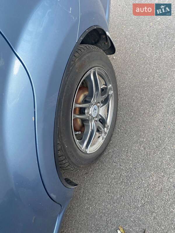 Седан Chevrolet Aveo 2006 в Києві