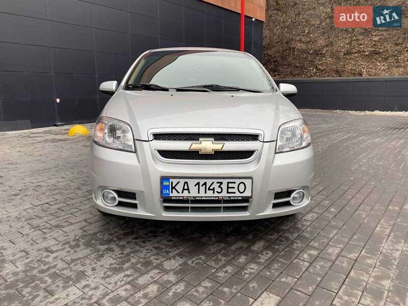 Седан Chevrolet Aveo 2008 в Смеле