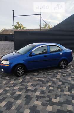 Седан Chevrolet Aveo 2005 в Николаеве