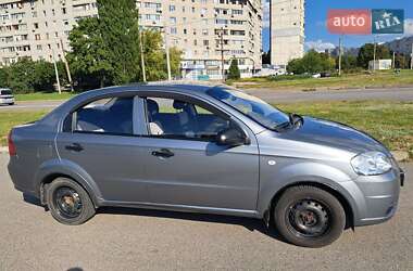 Седан Chevrolet Aveo 2010 в Харкові