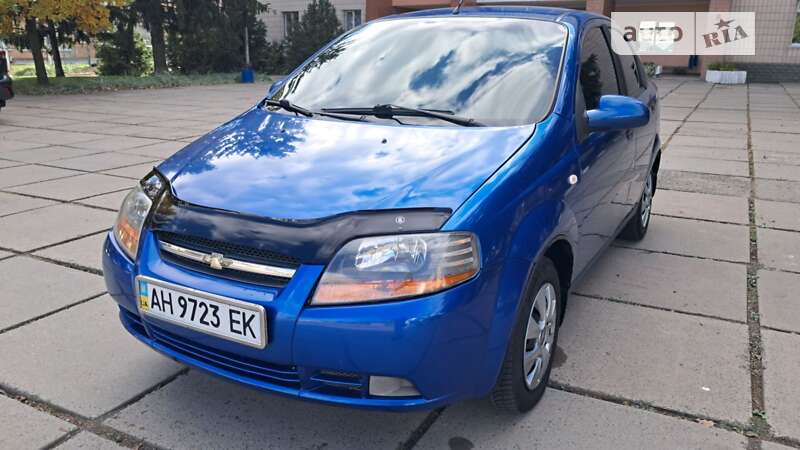 Седан Chevrolet Aveo 2006 в Броварах