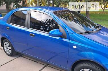 Седан Chevrolet Aveo 2006 в Броварах