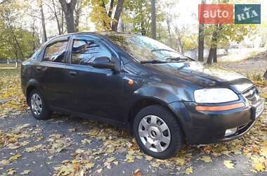 Седан Chevrolet Aveo 2004 в Києві