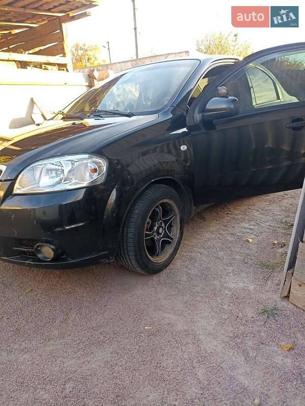 Седан Chevrolet Aveo 2006 в Киеве