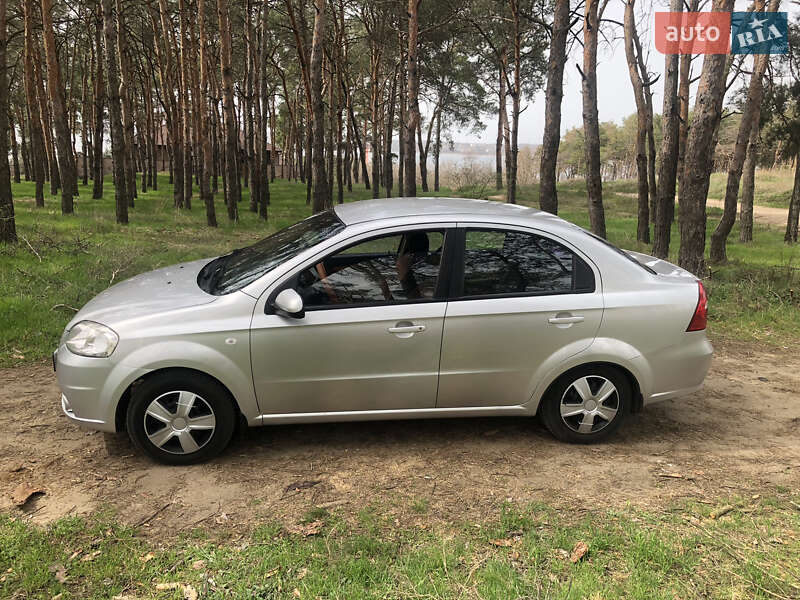 Седан Chevrolet Aveo 2008 в Миколаєві