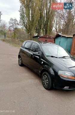 Хэтчбек Chevrolet Aveo 2006 в 