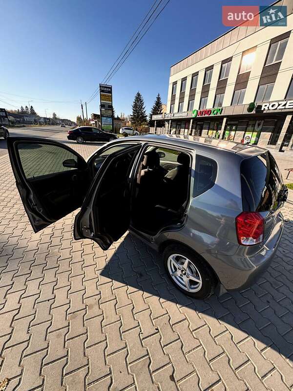 Хетчбек Chevrolet Aveo 2007 в Виноградові