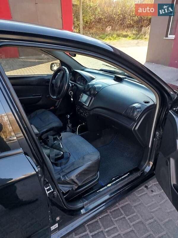 Седан Chevrolet Aveo 2008 в Вільнянську