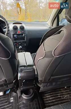 Хэтчбек Chevrolet Aveo 2006 в 
