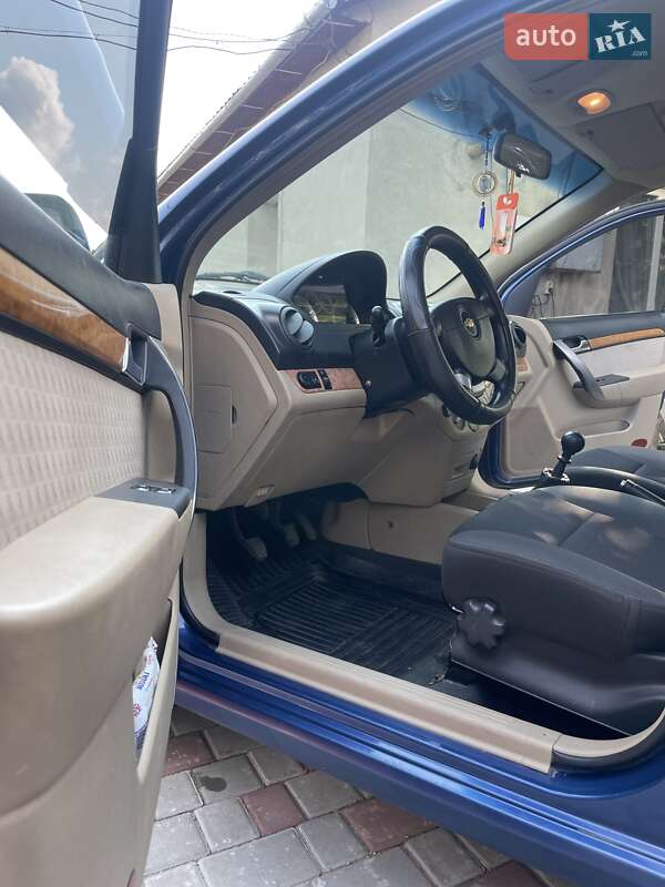 Седан Chevrolet Aveo 2008 в Підволочиську