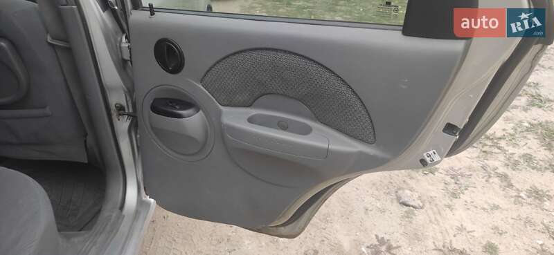 Седан Chevrolet Aveo 2005 в Запоріжжі