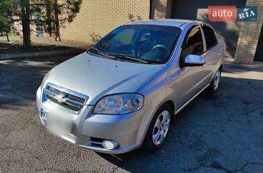 Седан Chevrolet Aveo 2008 в Кривом Роге