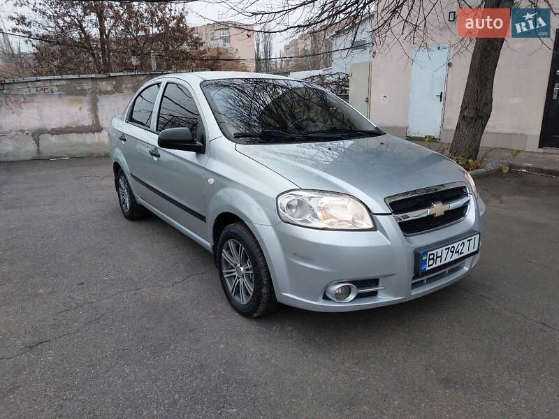 Седан Chevrolet Aveo 2011 в Одессе