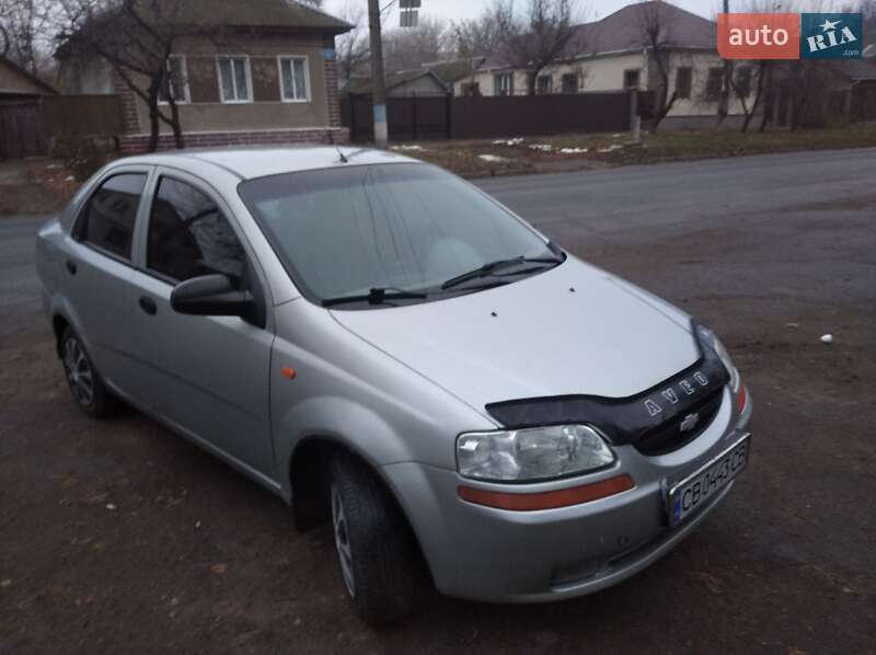 Седан Chevrolet Aveo 2005 в Прилуках