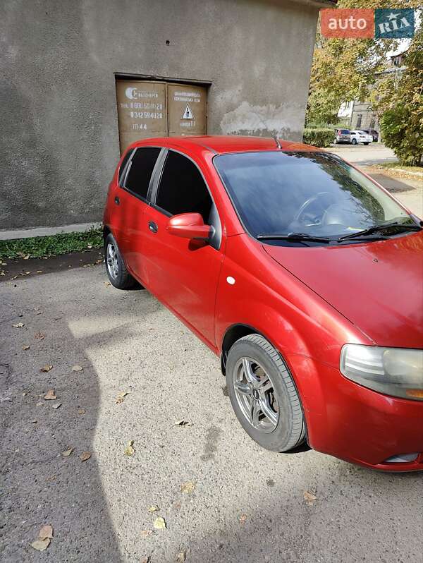 Хэтчбек Chevrolet Aveo 2008 в Коломые