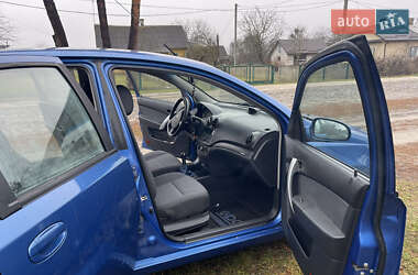 Хетчбек Chevrolet Aveo 2009 в 