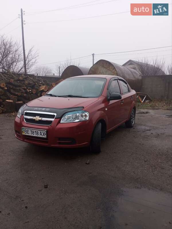 Седан Chevrolet Aveo 2010 в Первомайську