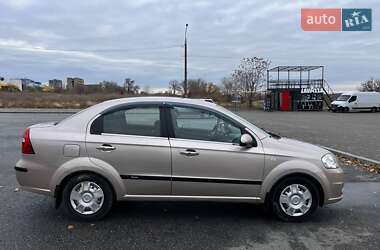 Седан Chevrolet Aveo 2008 в Запоріжжі