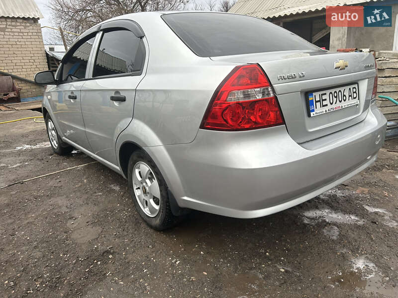 Седан Chevrolet Aveo 2009 в Миколаєві