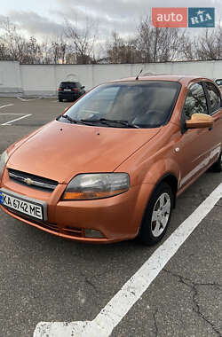 Седан Chevrolet Aveo 2006 в Києві